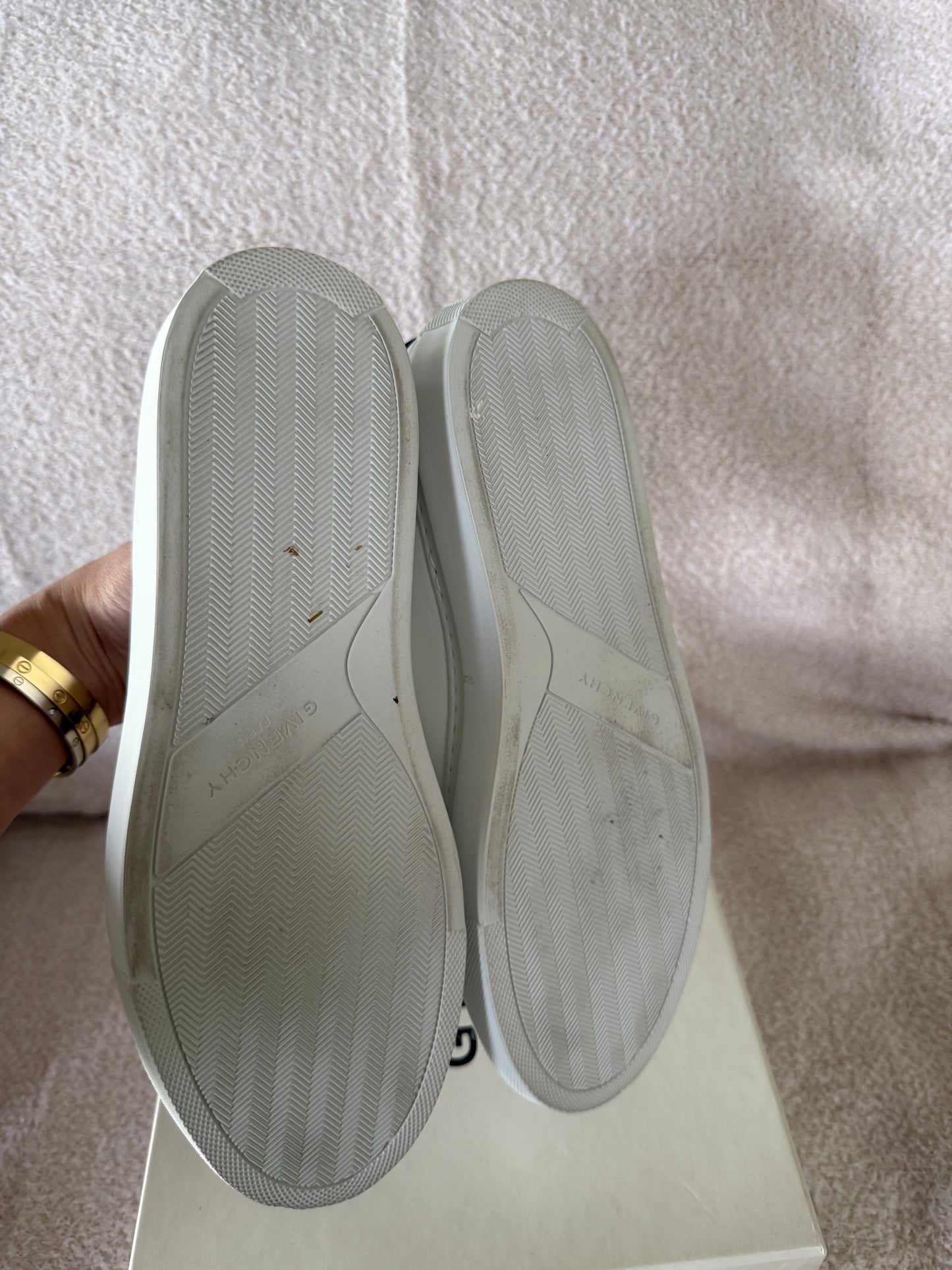 Givenchy Sneakers size 39