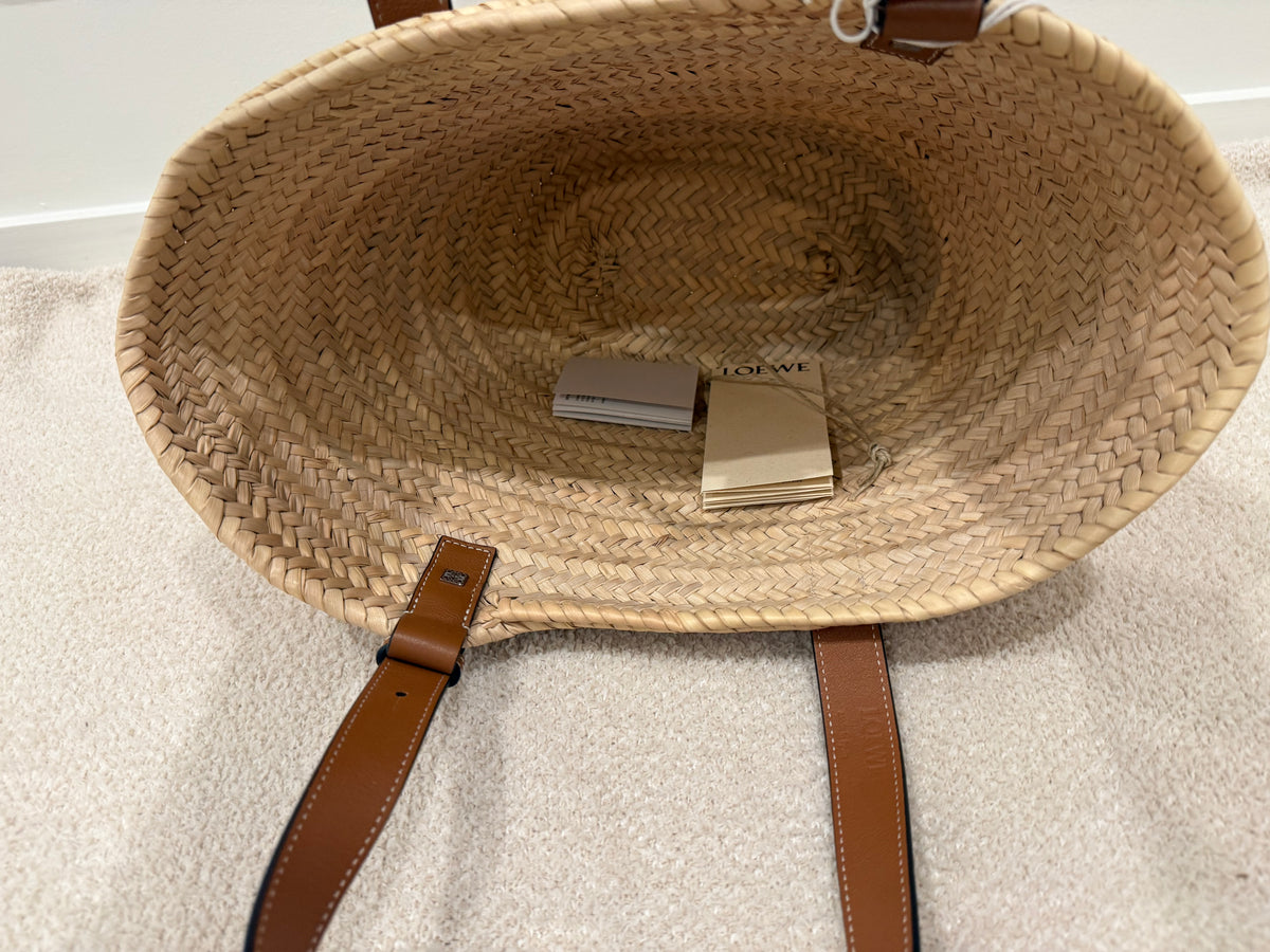 Loewe medium palm leaf Basket Bag