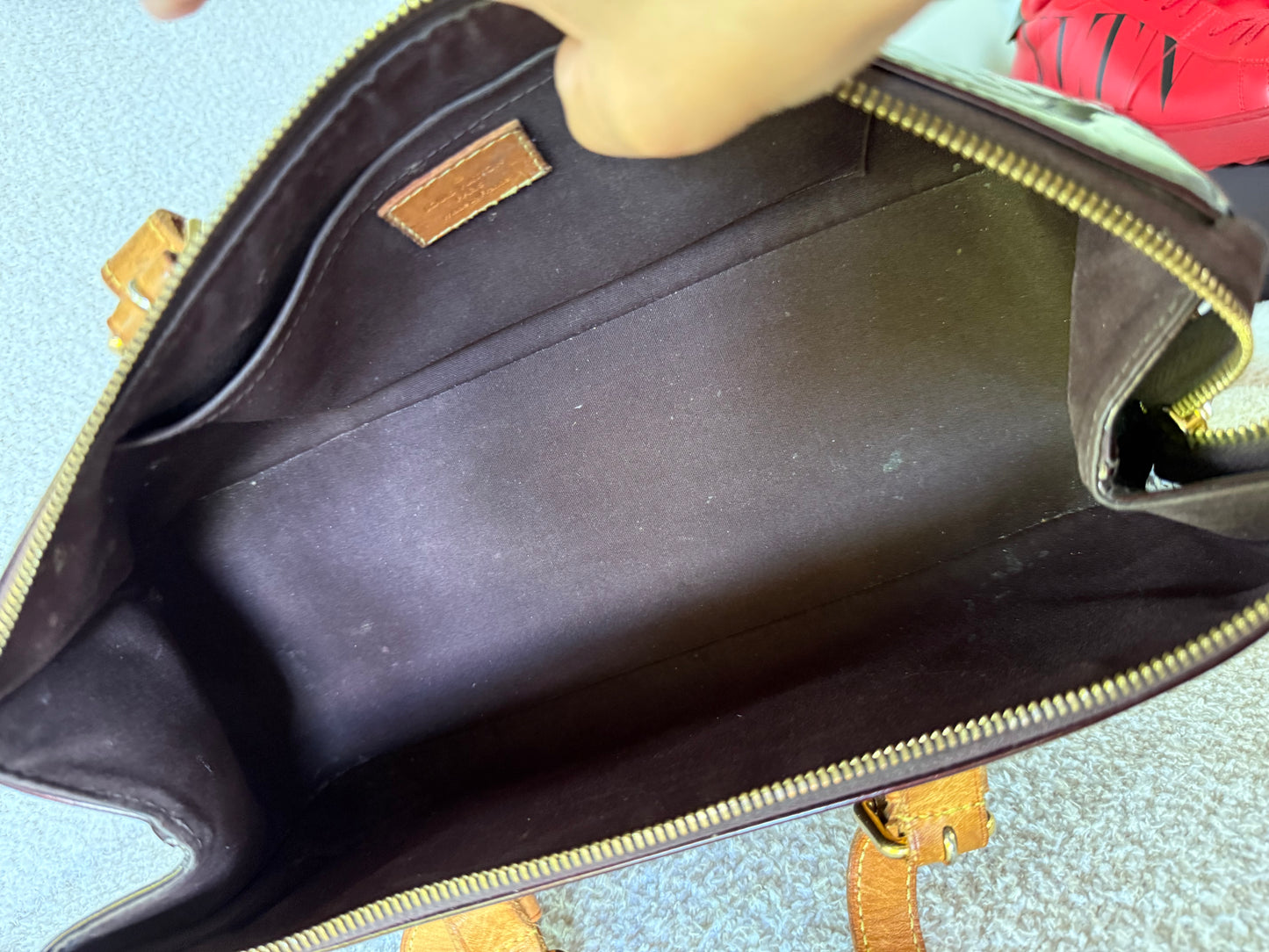 Louis Vuitton Rosewood Avenue Monogram Vernis bag