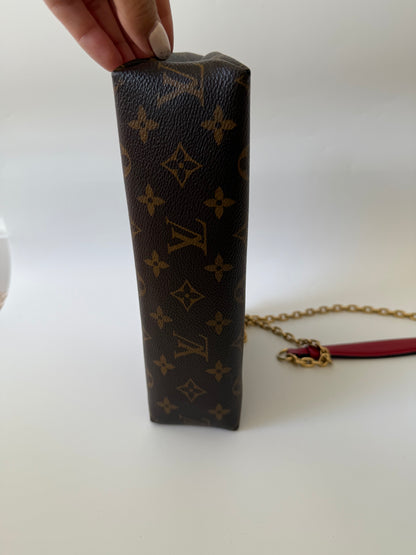 Louis Vuitton Placid chain shoulder bag