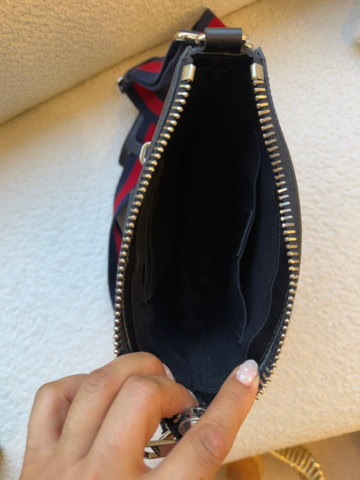 Gucci Men’s Cross Body Bag