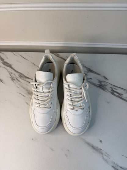 Valentino Garavani Gumboy leather sneakers size 38