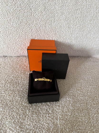 Hermes’ Collier de chien bracelet 18k yellow gold small model