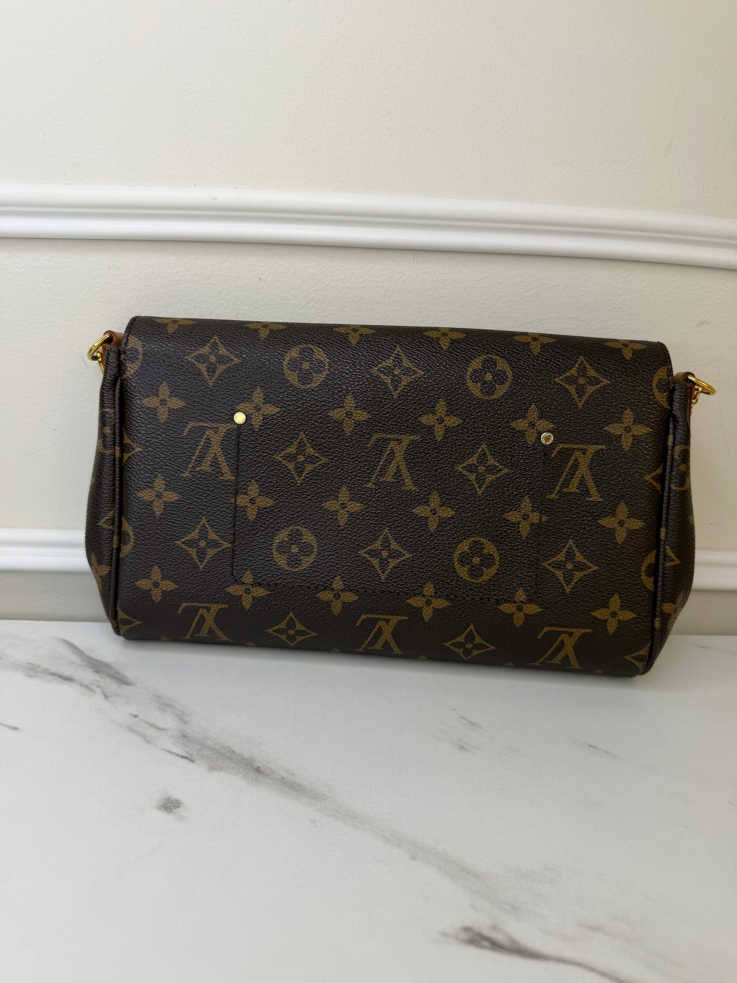 Louis Vuitton Monogram Favorite Bag , Size MM