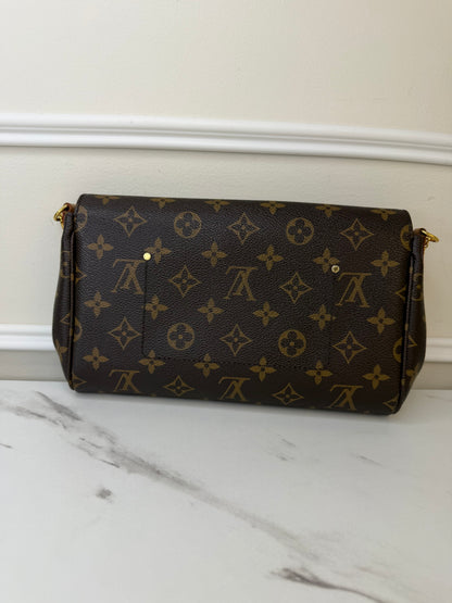 Louis Vuitton Monogram Favorite Bag , Size MM