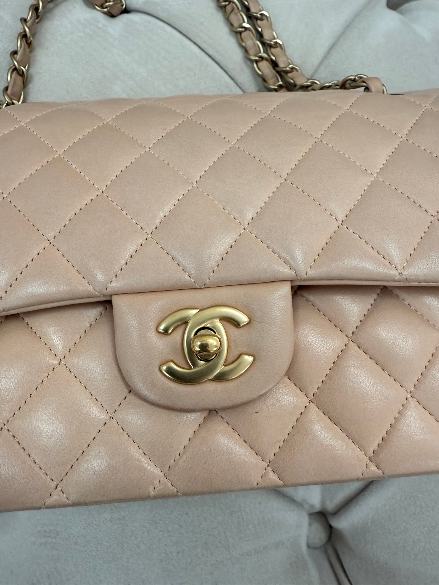Chanel classic medium lamb skin ghw