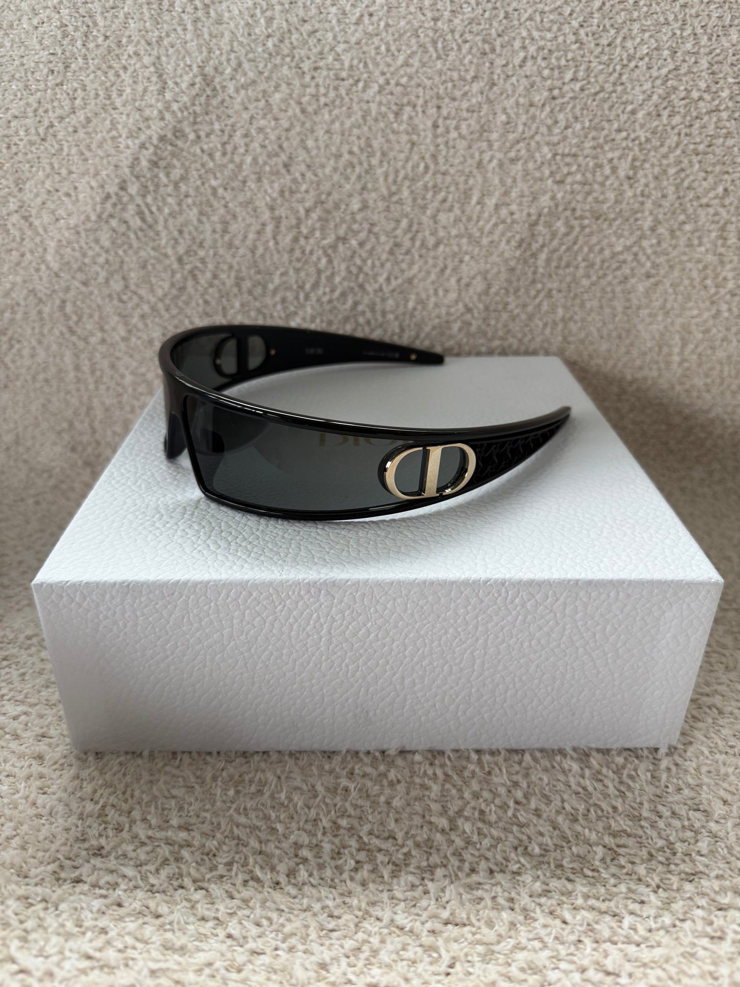 Dior verydior M1U sunglasses