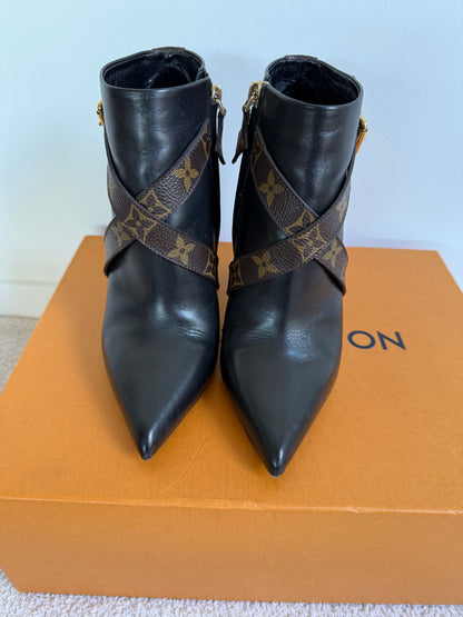 Louis Vuitton Matchmake Ankle Boots size 35