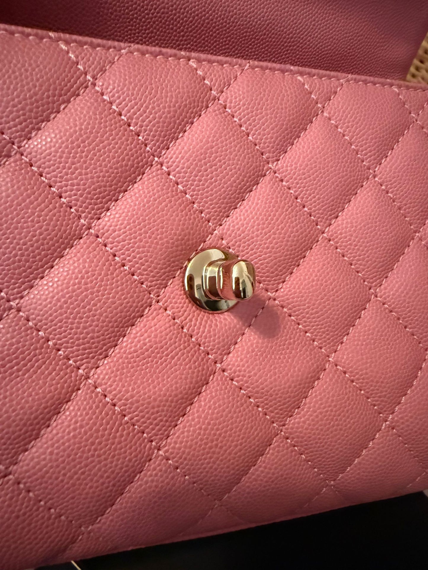 Chanel Coco handle small caviar pink LGHW