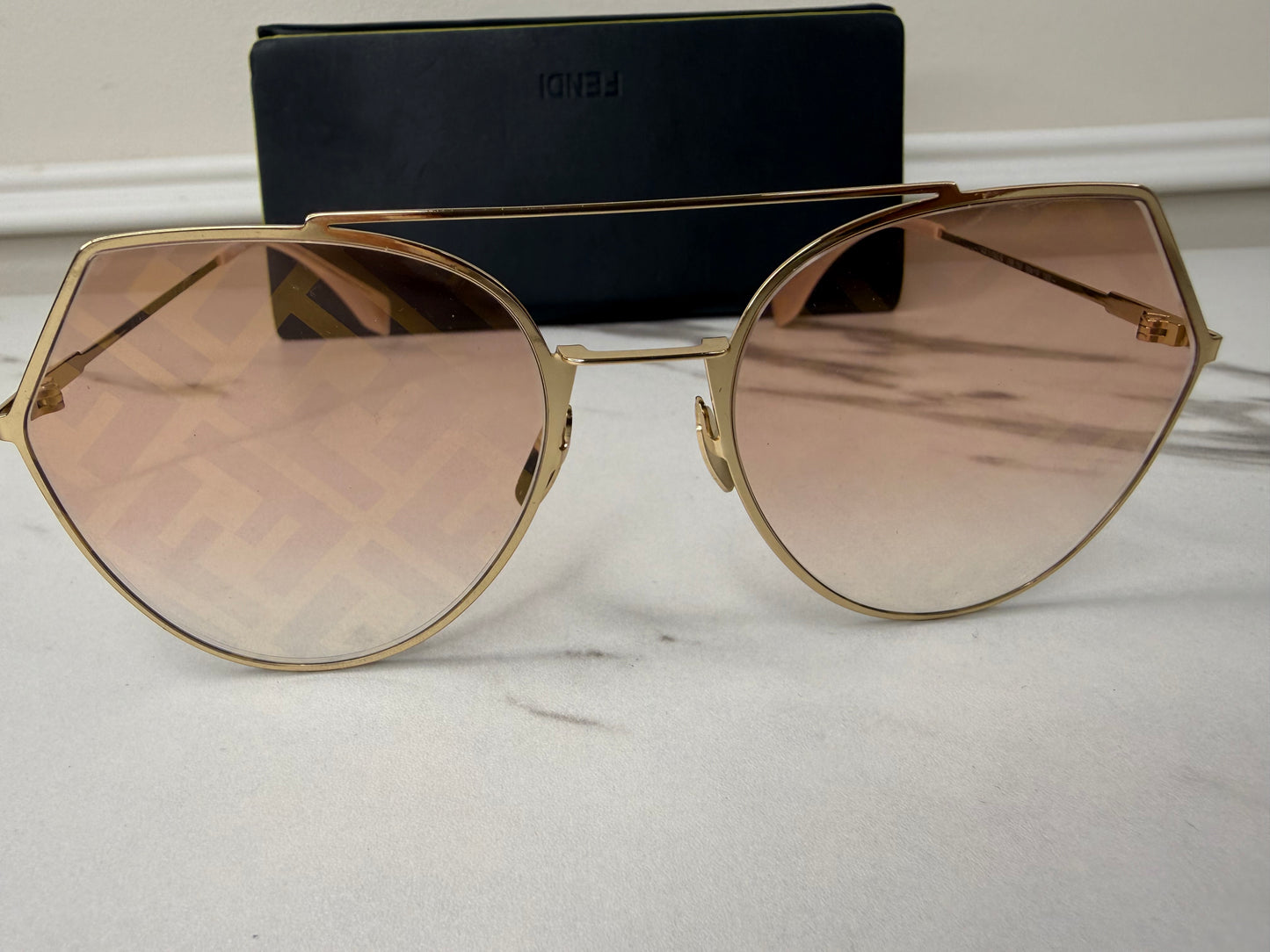 Fendi Eyeline FF 0194/S gold metal aviator sunglasses with pink shaded lenses