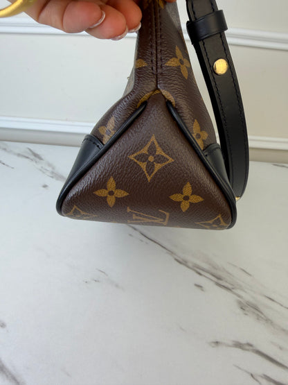 Louis Vuitton Loco Shoulder bag