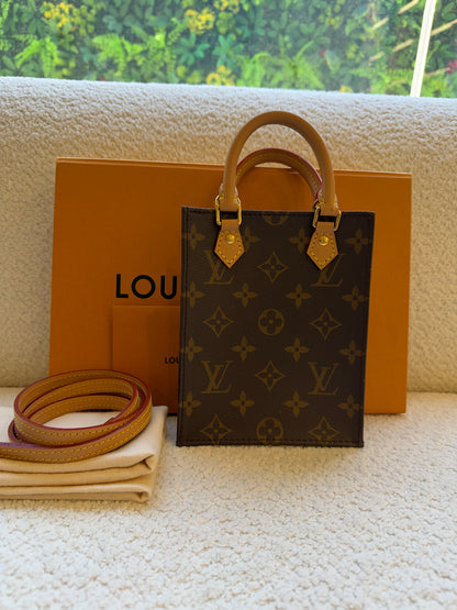 Louis Vuitton Petit Sac Plat
