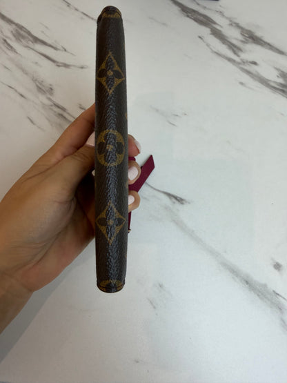 Louis Vuitton Pochette Zippée Wallet