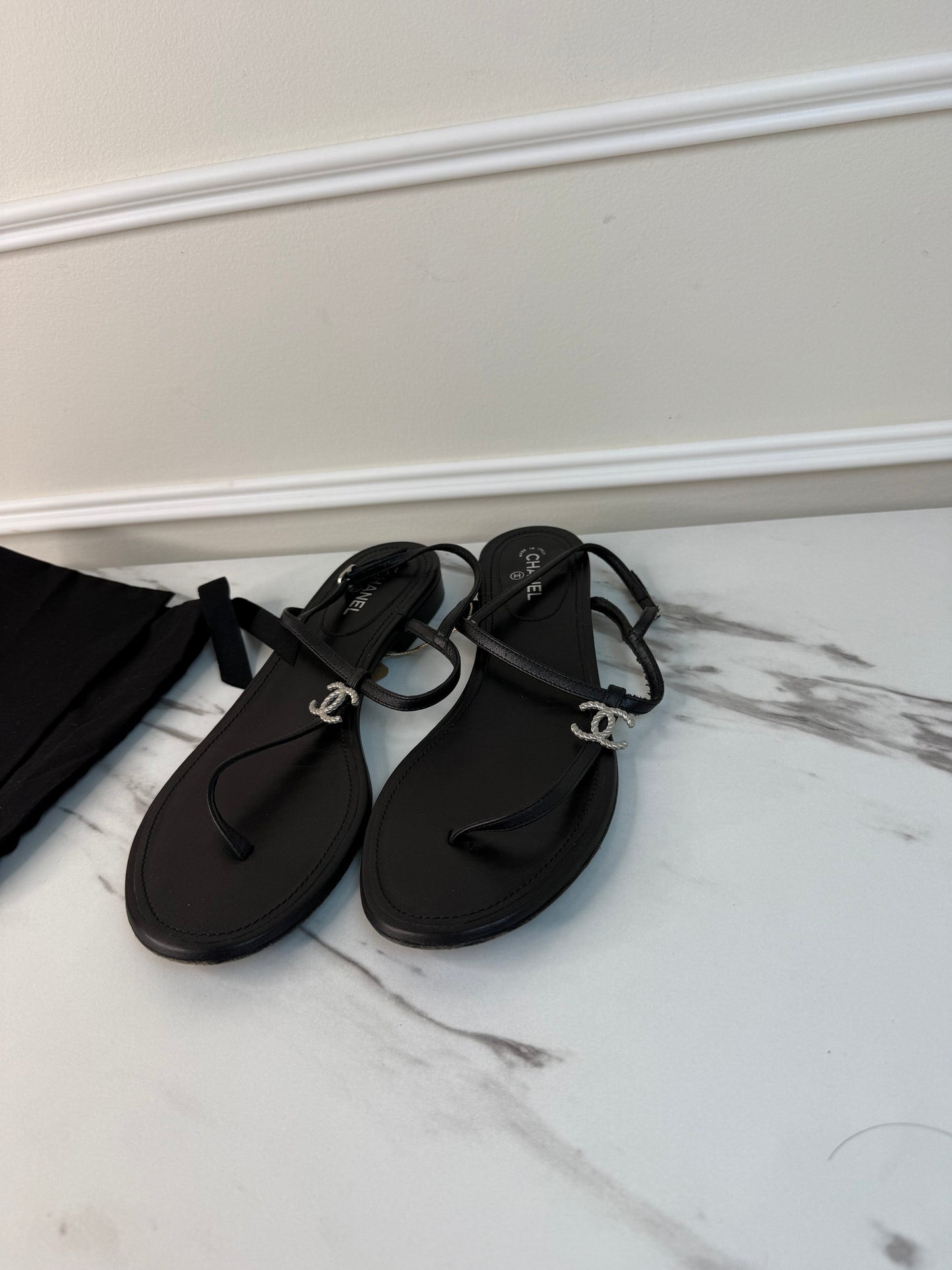 Chanel sandals size 39.5