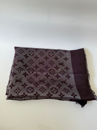 Louis Vuitton scarf