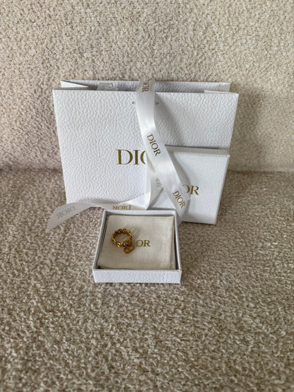 Dior Danseuse Etoile ring features gold-finish metal links