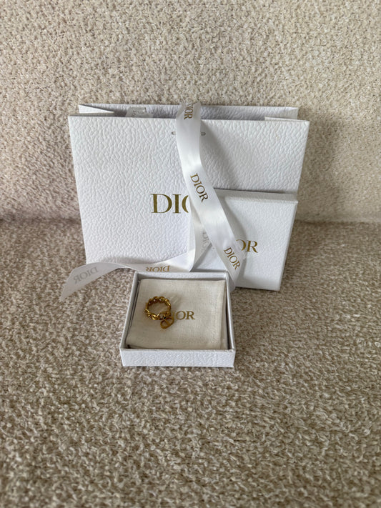 Dior Danseuse Etoile ring features gold-finish metal links