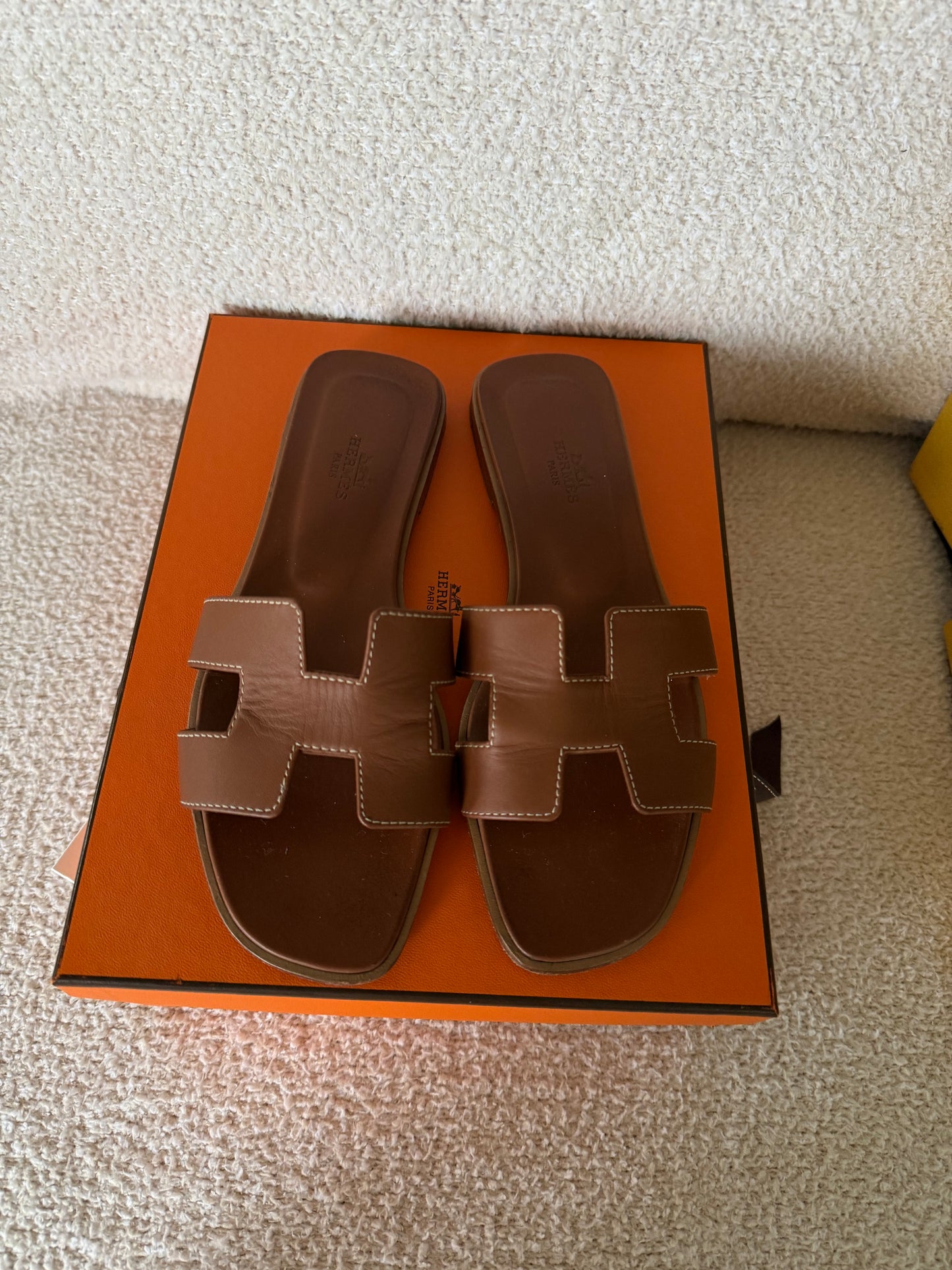 Hermes’ Oran sandals gold size 38