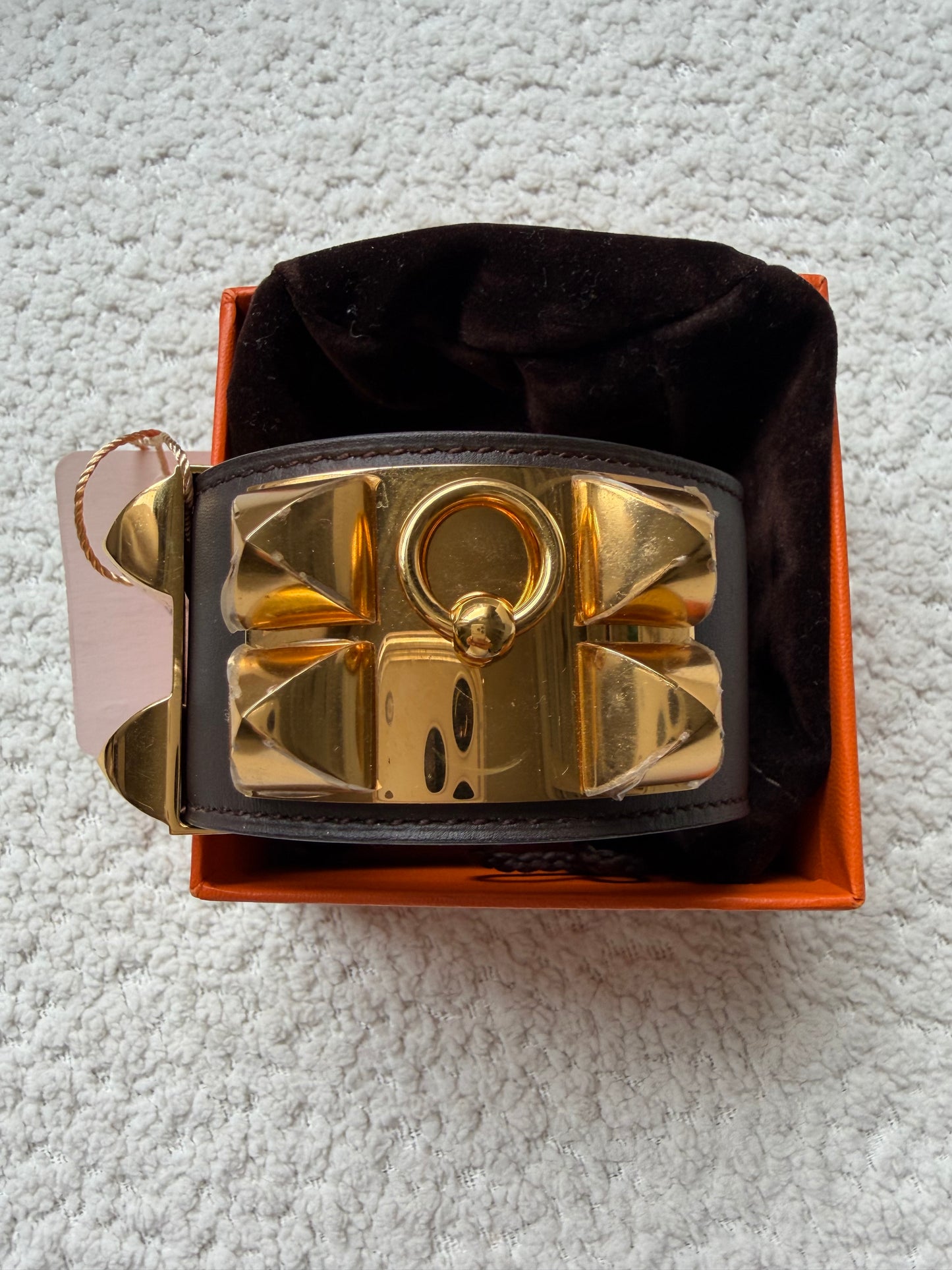 Hermes’ CDC Bracelet, comes with pouch, box and authentication