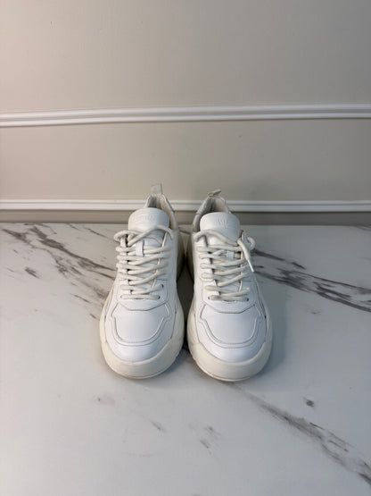 Valentino Garavani Gumboy leather sneakers size 38