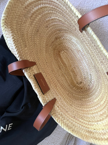 Celine Medium Triomphe Classic Panier tote bag