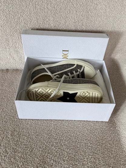 Christian Dior Walk'n'Dior sneakers size 38.5