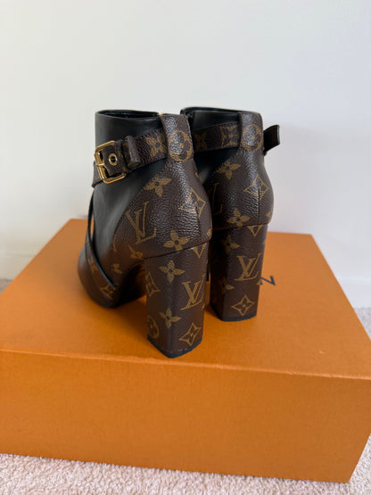 Louis Vuitton Matchmake Ankle Boots size 35