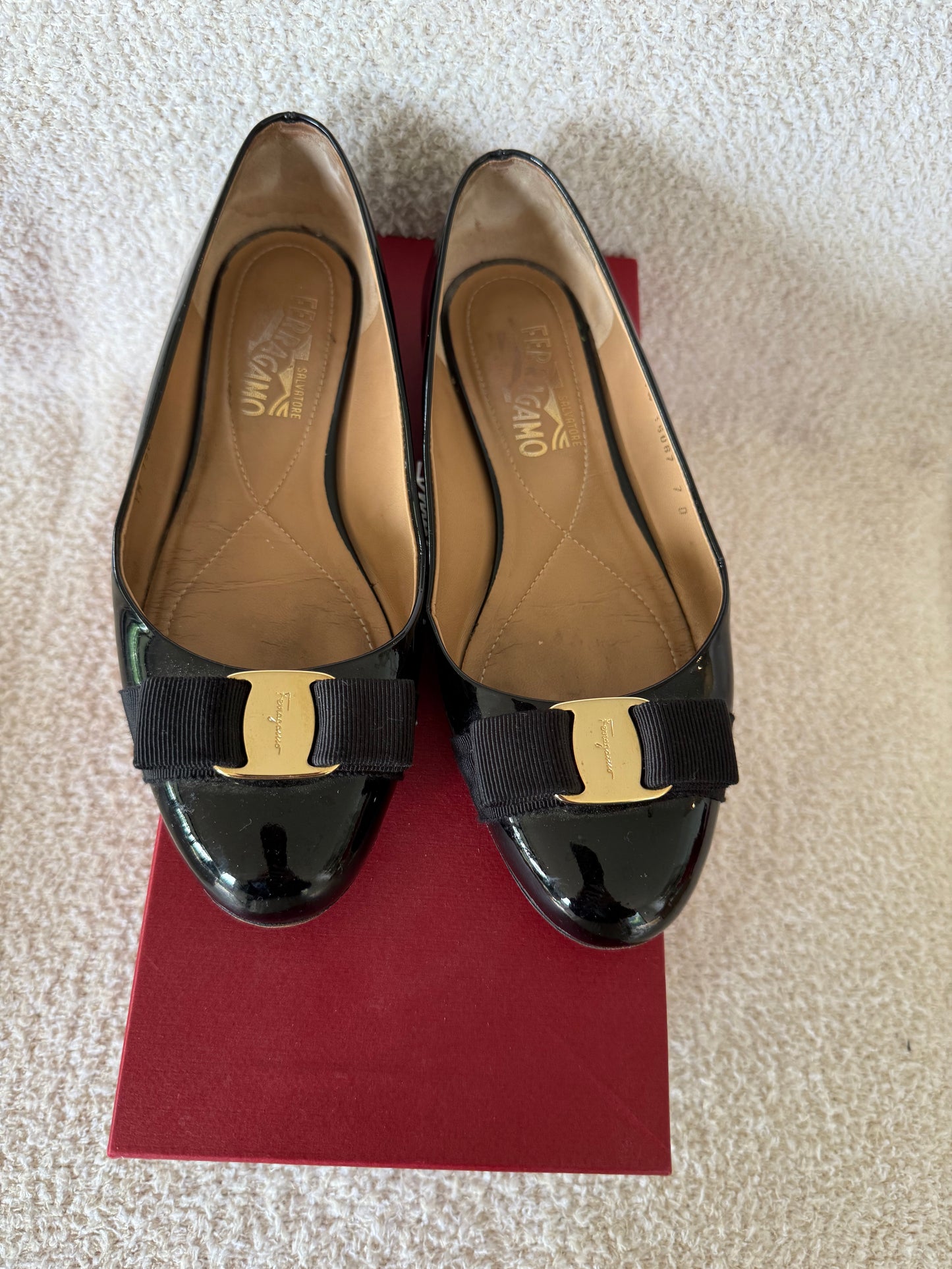 Salvatore Ferragamo Varina ballet flats Size 7