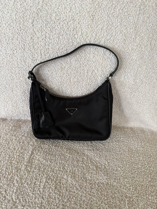 Prada Re-Edition 2005 bag