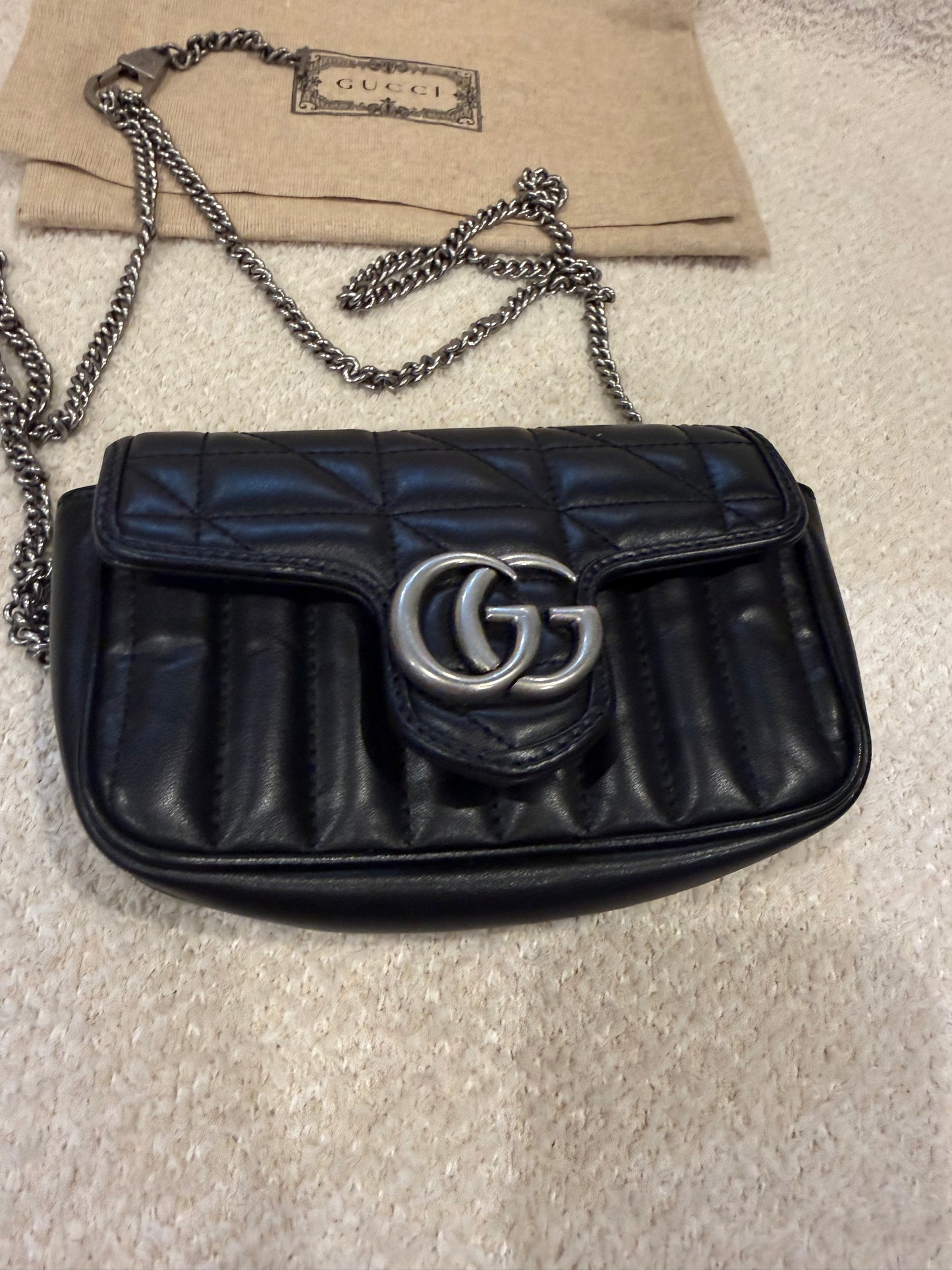Black Gucci GG Marmont Super Mini bag