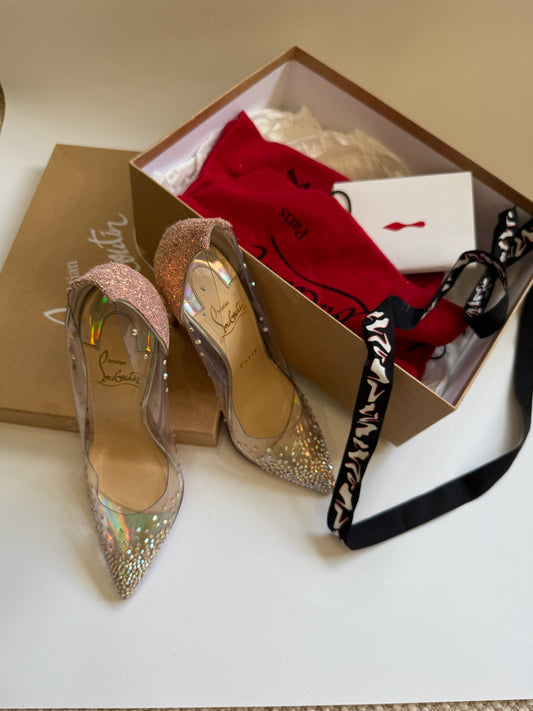 Louboutin heels size 36.5