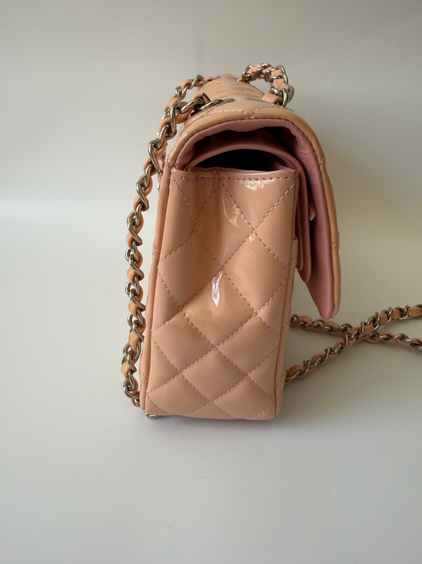 Vintage chanel Patent Medium Flap