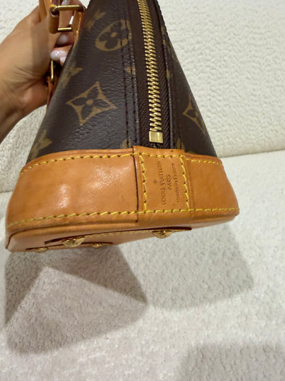 Louis Vuitton Alma BB in Monogram