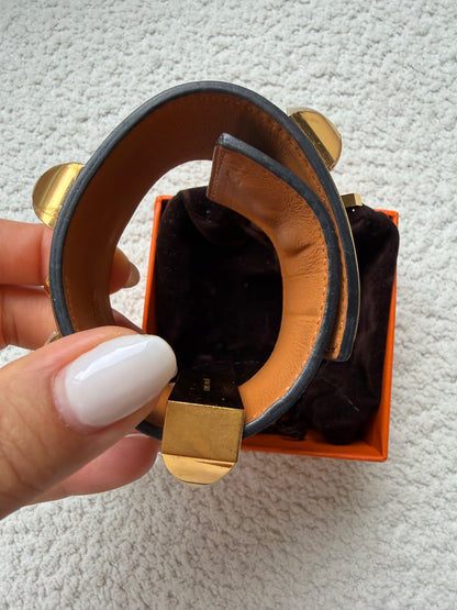 Hermes’ CDC Bracelet, comes with pouch, box and authentication