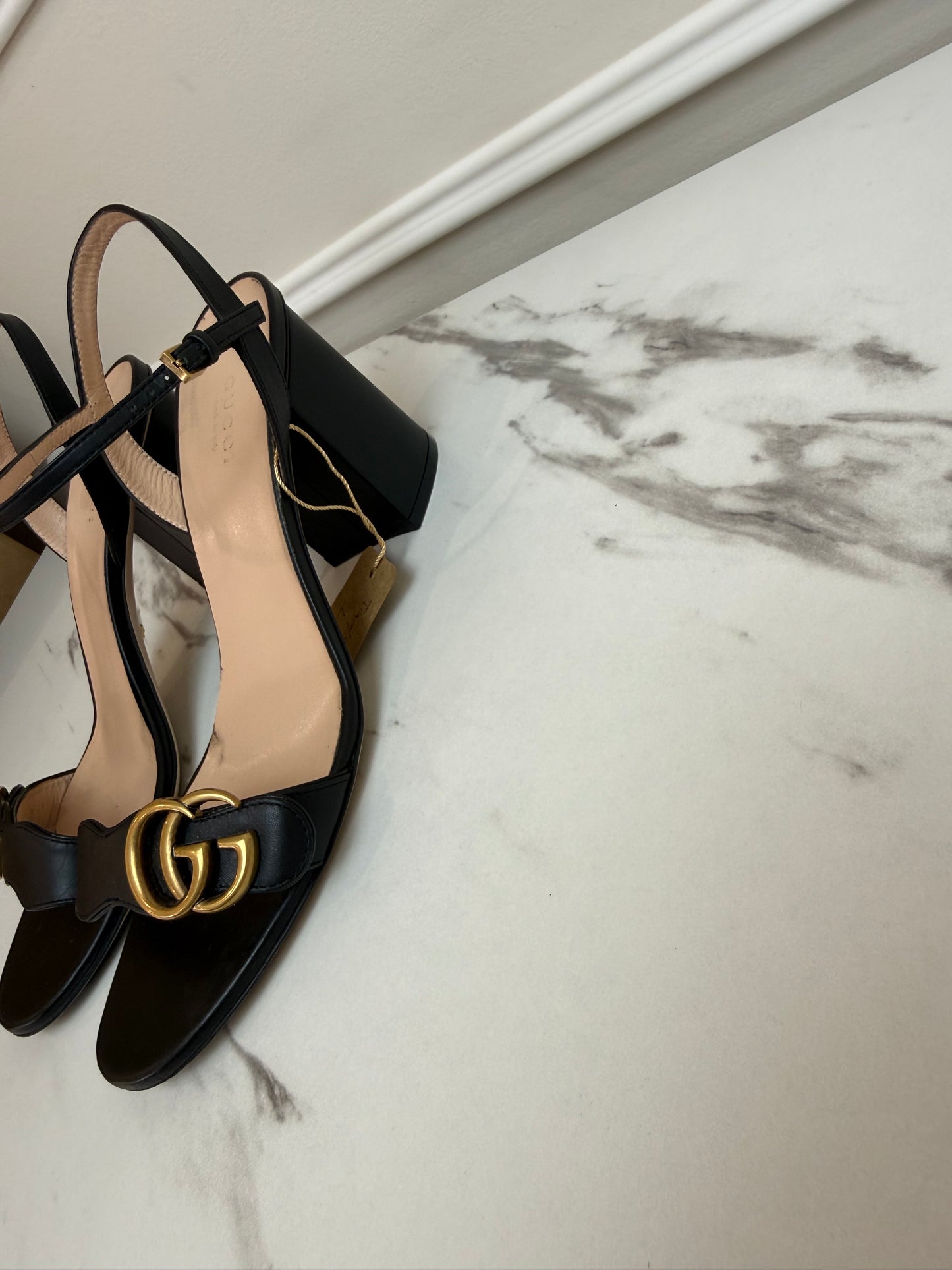 Gucci black leather GG Marmont sandals with block heels size 39