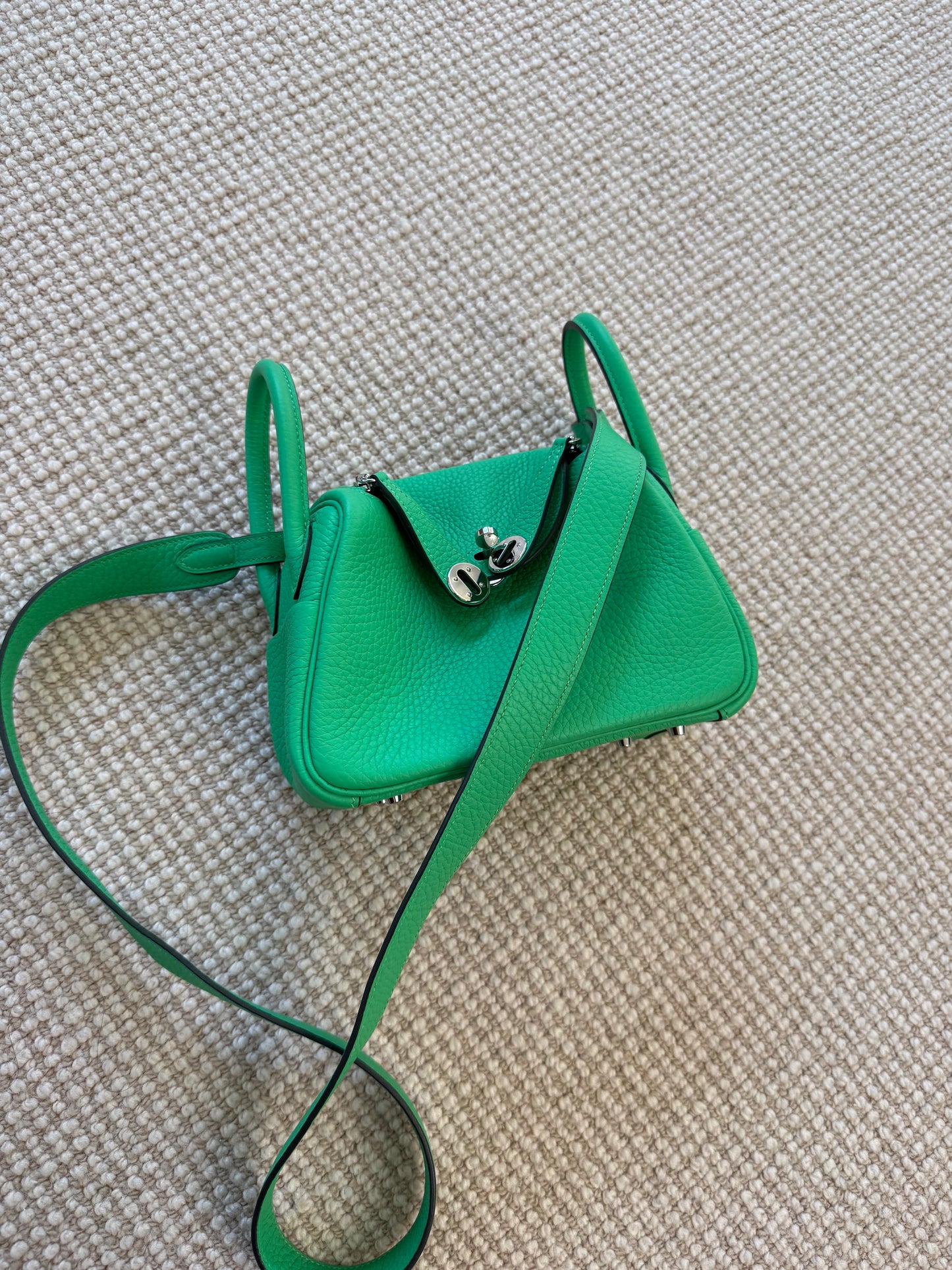 Hermès Mini Lindy clemence bag