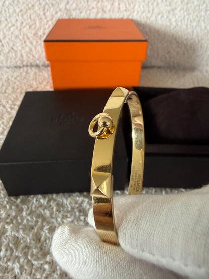 Hermes’ Collier de chien bracelet 18k yellow gold small model