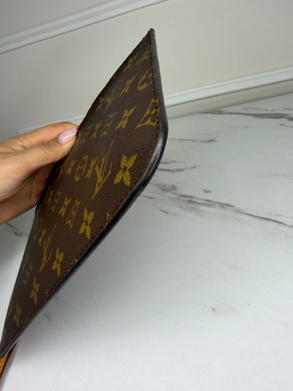 Louis Vuitton Monogram Pouch