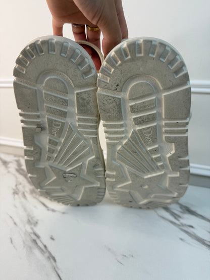Dioract sandals size 39