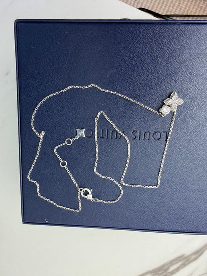 LV Diamonds Double Pendant, Round Brilliant cut