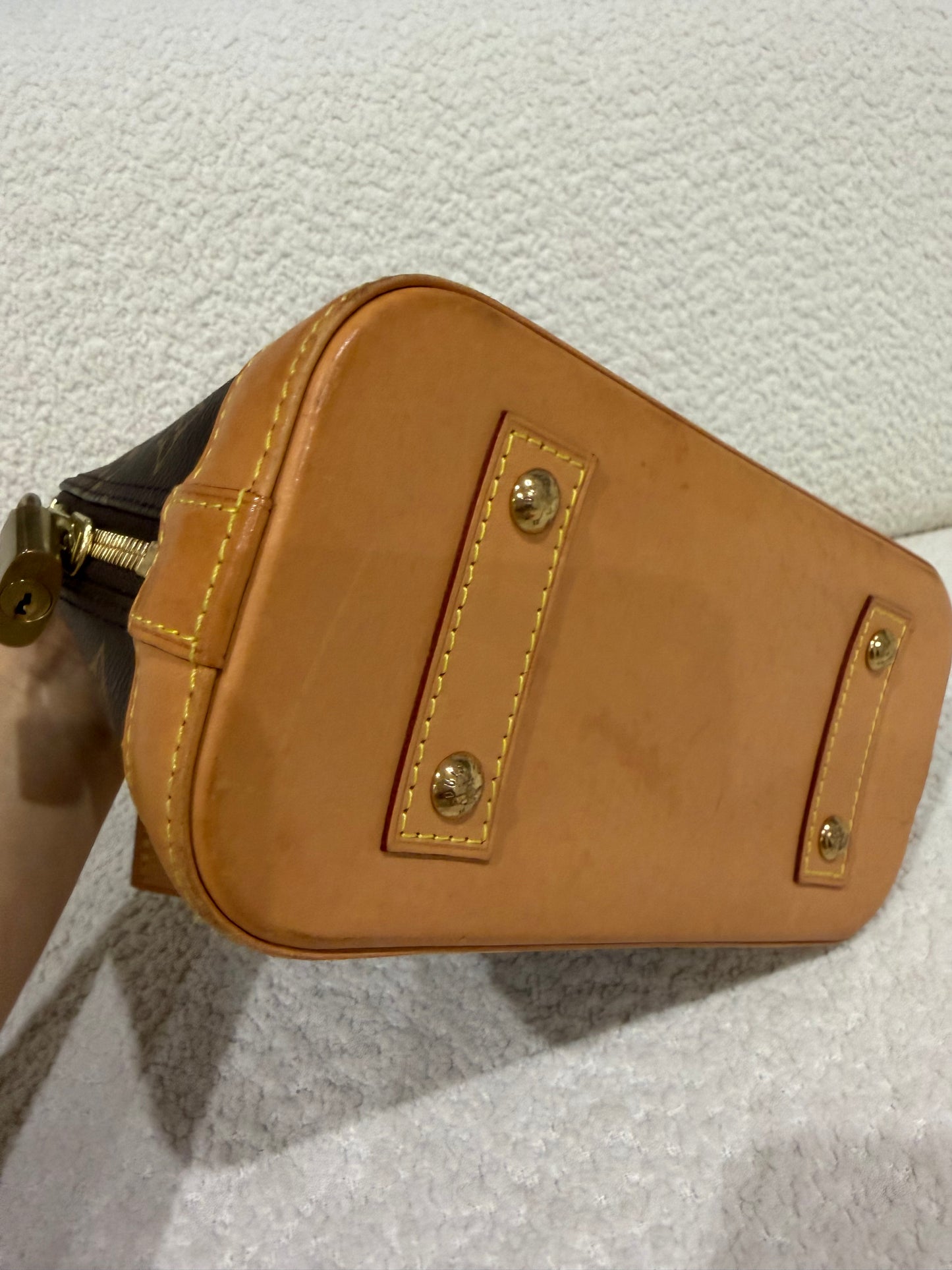 Louis Vuitton Alma BB in Monogram