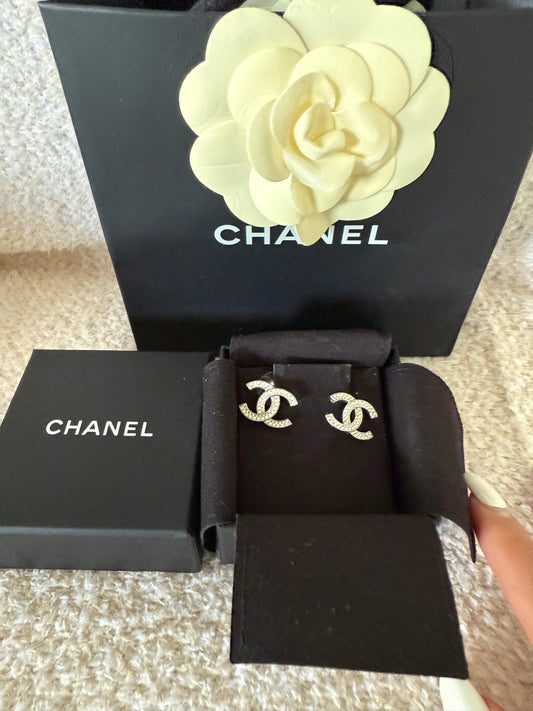 Chanel CC earrings