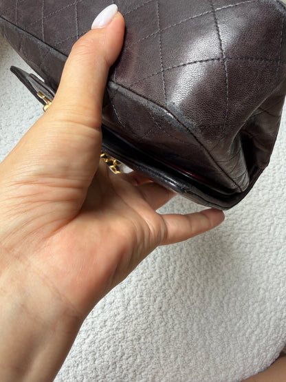 Vintage classic double flap , Size Small