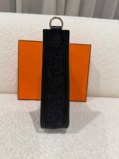 Hermes’ Evelyn 16 in Graphite/ Noir