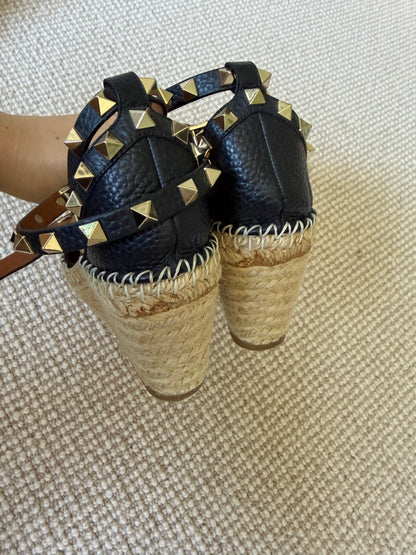 Valentino Rockstud Wedges size 37