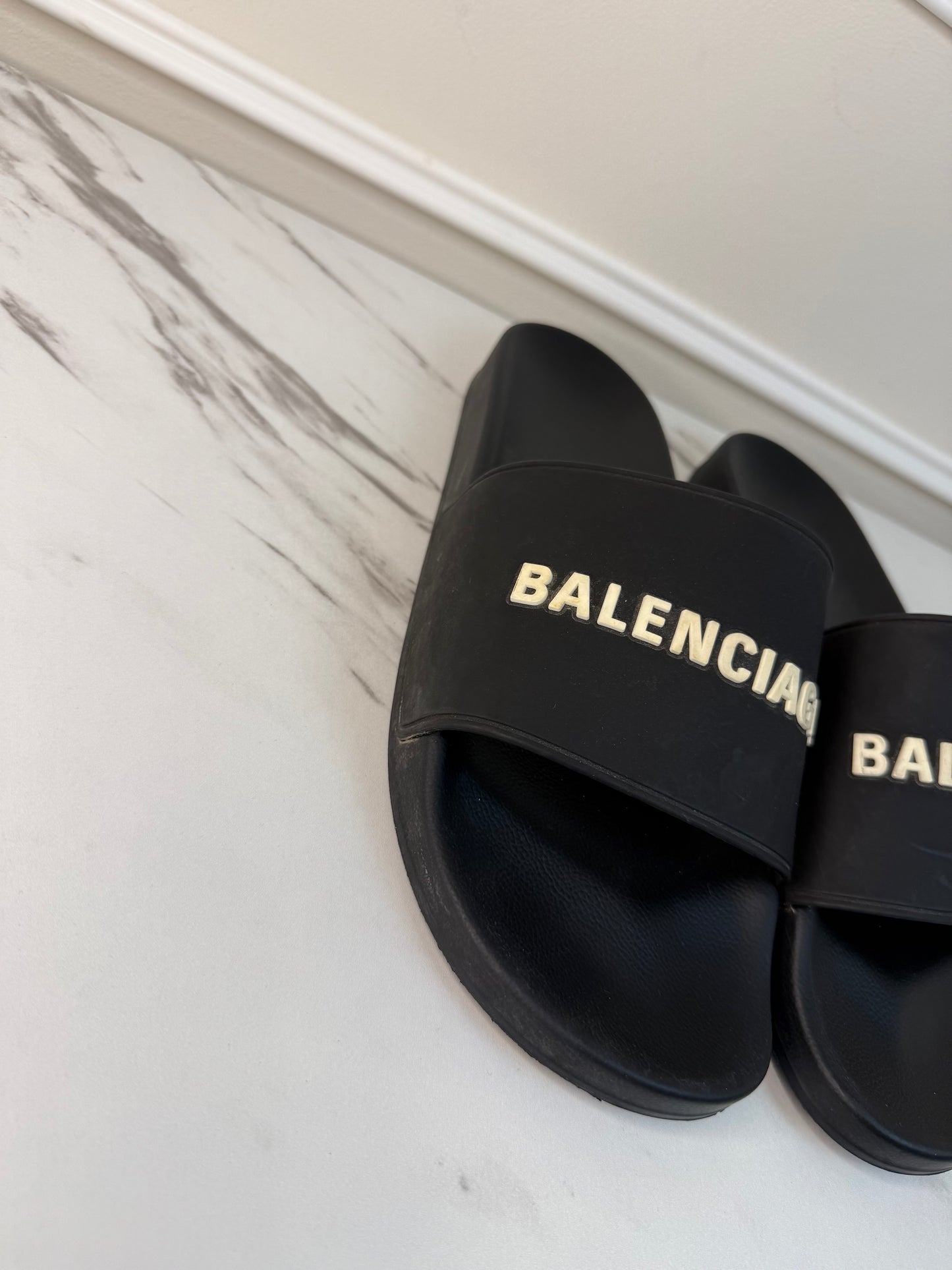 Balenciaga logo pool slide sandals UK12