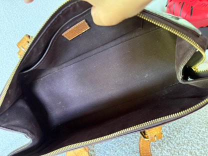 Louis Vuitton Rosewood Avenue Monogram Vernis bag