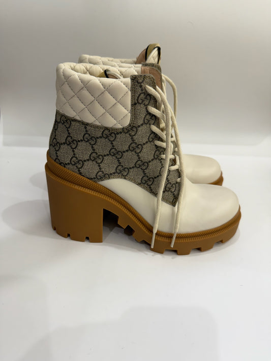 Gucci boots size 38