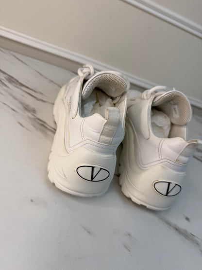 Valentino Garavani Gumboy leather sneakers size 38