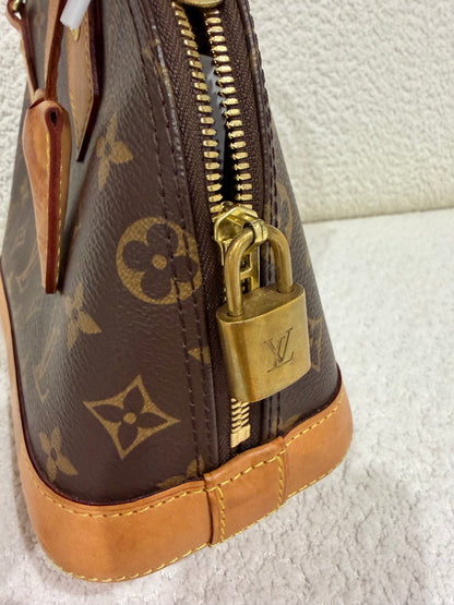 Louis Vuitton Alma BB in Monogram